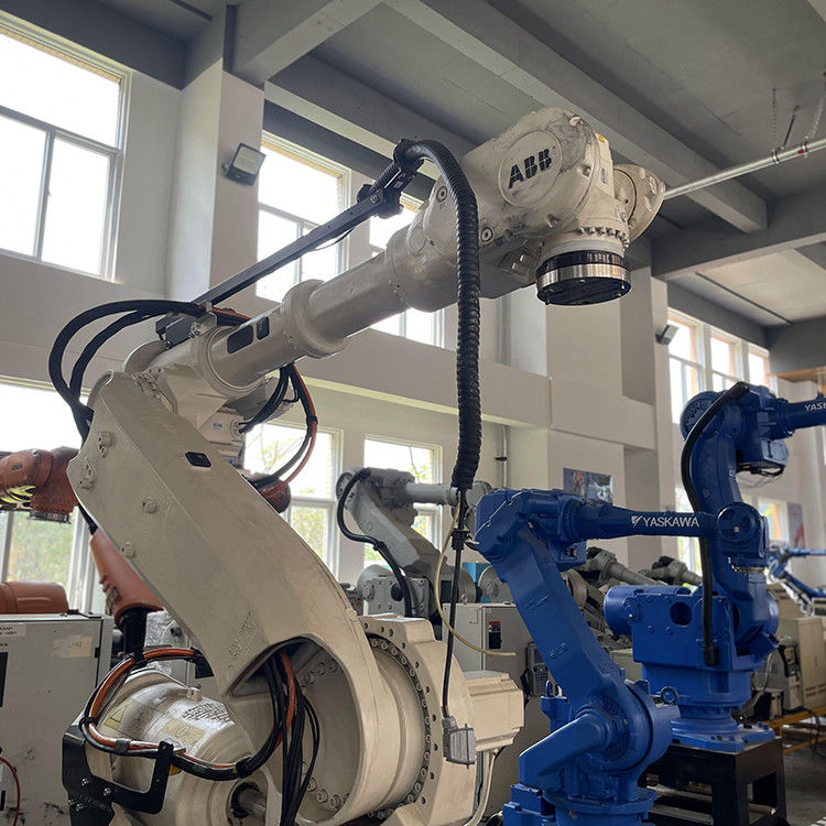 หุ่นยนต์บด ABB 6 แกนที่ใช้ในอุตสาหกรรม ABB6640-130 / 3.2