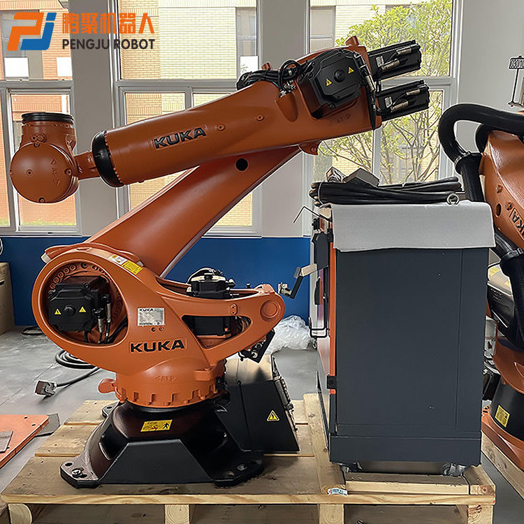 KUKA KR210 R2700 KRC4 การปั่นเส้นโค้ง การปั่นจุด การปั่นพิมพ์ การปรับพัลเลติก การบรรทุกและลดของชิ้นส่วน การตัด