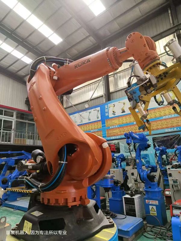 KUKA KR210 R2700 โรบอต C4 เพิ่มเติม ใหม่และใช้งานได้ โป๊ทเวลด, พรีสบริการ, พาเลติซิ่ง, การบรรทุกและการปล่อยของ