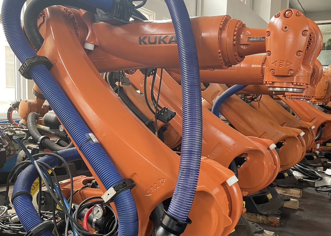 IP 65 Safety Loading Robot for Safe and Loading 210 Kg Payload อัพเกรดสายการผลิตของคุณกับ KUKA KR210: พาร์ทเนอร์สุดยอดของคุณสําหรับการปั่น, การจัดการและอื่น ๆ