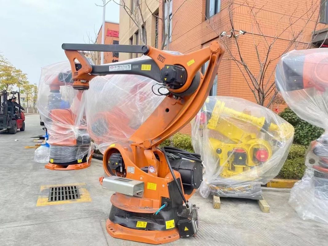 Kuka KR100-2PA หุ่นยนต์วางพาเลทสี่แกนพร้อมช่วงแขน 3200 มม. รับน้ำหนัก 500 กก.