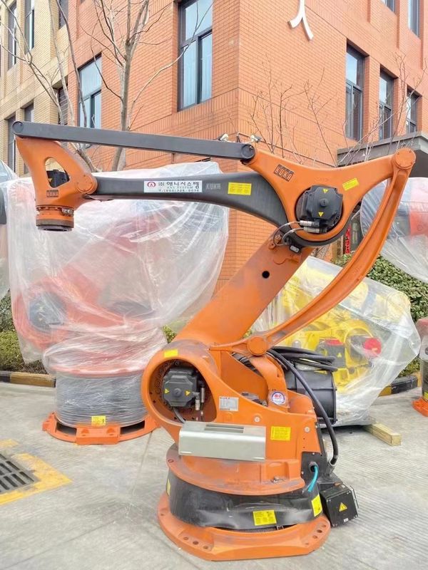 Kuka KR100-2PA หุ่นยนต์วางพาเลทสี่แกนพร้อมช่วงแขน 3200 มม. รับน้ำหนัก 500 กก.