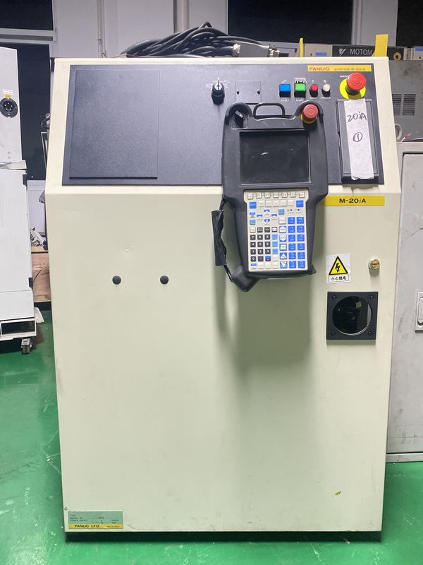Fanuc 20iA ± 0.07mm รอบคราวอาร์คปั่นหุ่นยนต์ 20KG ภาระประโยชน์ 1811 มม