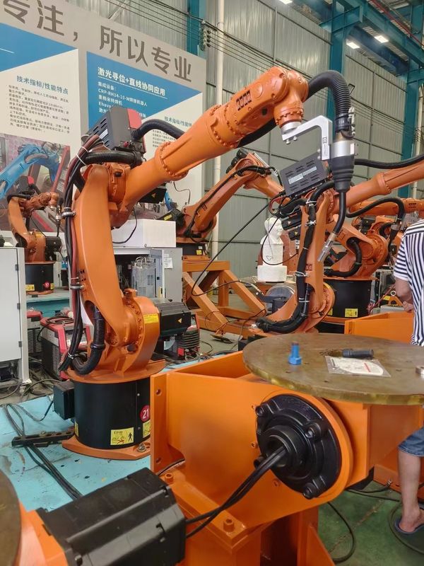 KUKA KR16 L6 หุ่นยนต์มือสอง หุ่นยนต์อุตสาหกรรม