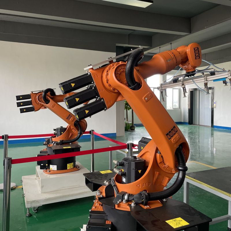 1611mm Reach Palletizing Robot อุปกรณ์อัตโนมัติติดพื้น โรบอตปั๊มแบบฟลักซ์คอร์