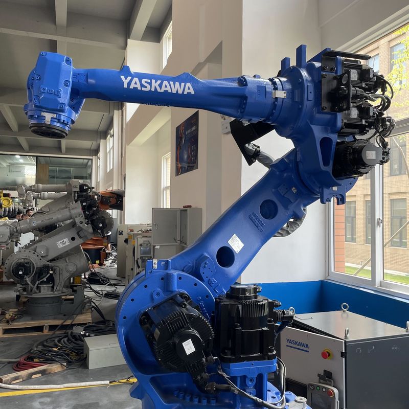 ใช้ YASKAWA หุ่นยนต์ โครงสร้างแขนหุ่นยนต์ที่กระชับกระชับสําหรับการปั่นวงโค