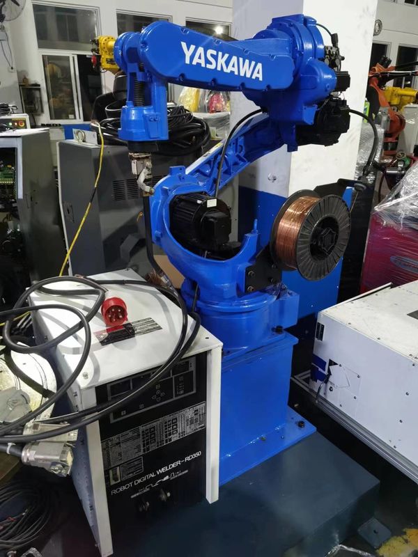 การปั่นอุตสาหกรรม MA1400 Yaskawa ใช้แขนหุ่นยนต์ด้วยภาระประโยชน์ 3 กิโลกรัม