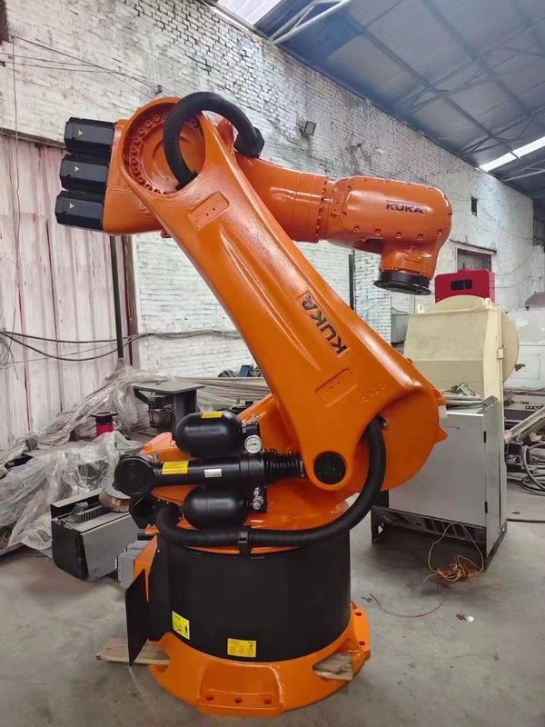 KUKA KR360-3 KRC4 การทําพัลเลติซิ่ง การบรรทุกและลดของชิ้นส่วน การแปรรูป การจัดการ การวัด การตัดเลเซอร์