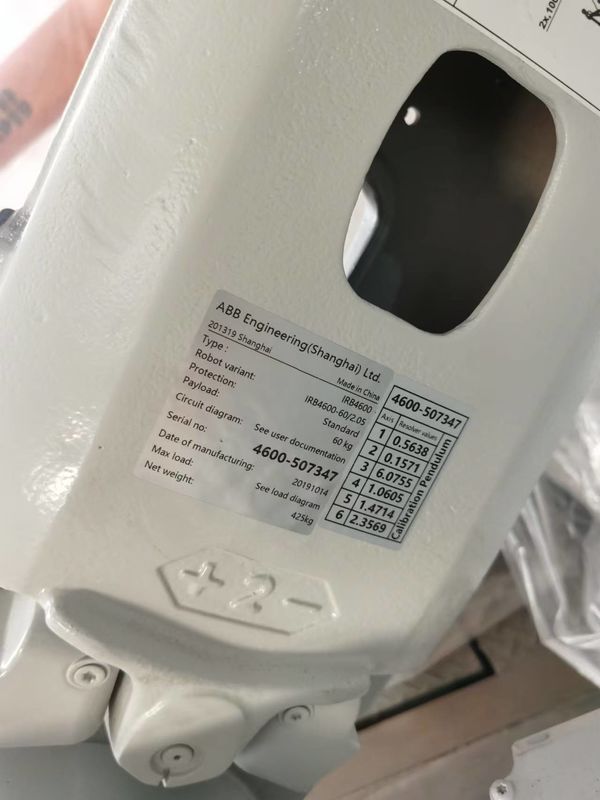 IRB 4600-60/2.05 IRC5 เครื่องควบคุมใช้ ABB โรบอต 6 แกน แขนหุ่นยนต์ 2050 มม ระยะทางมีความน่าเชื่อถือและมีประสิทธิภาพสูง
