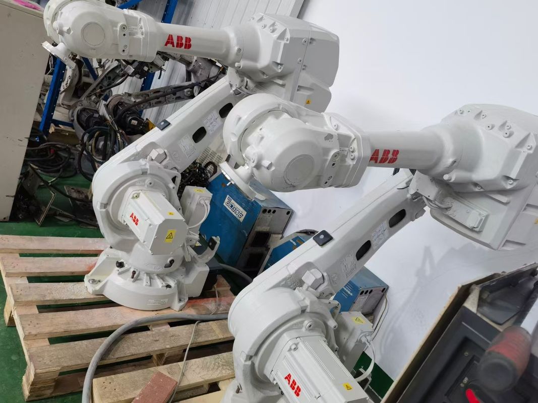 ABB IRB 4600 60 หุ่นยนต์ตัดใยแก้วที่มีระยะทาง 2050 มม และโหมดการขับเคลื่อนเครื่องกล