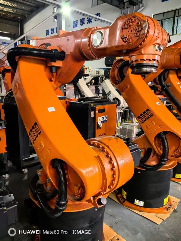 รวมเครื่องควบคุม KRC4 หุ่นยนต์ KUKA ที่ใช้ KR60-3 หนัก 60 กิโลกรัม 2033 มม
