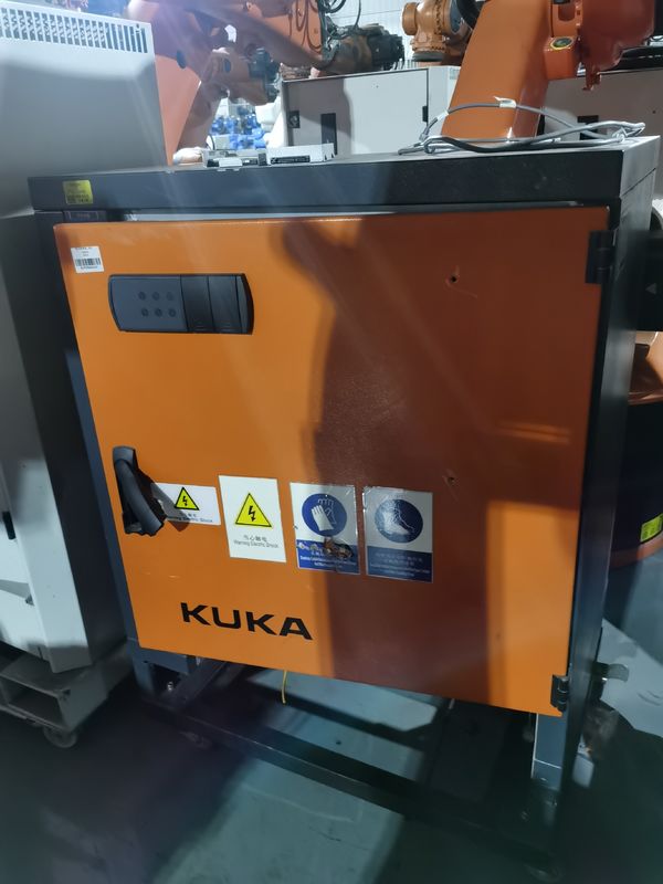 2033 mm Reach KUKA KR60-3 60KG ภาระประโยชน์ โรบอต KUKA ที่ใช้ในการจัดการและเก็บวัสดุ