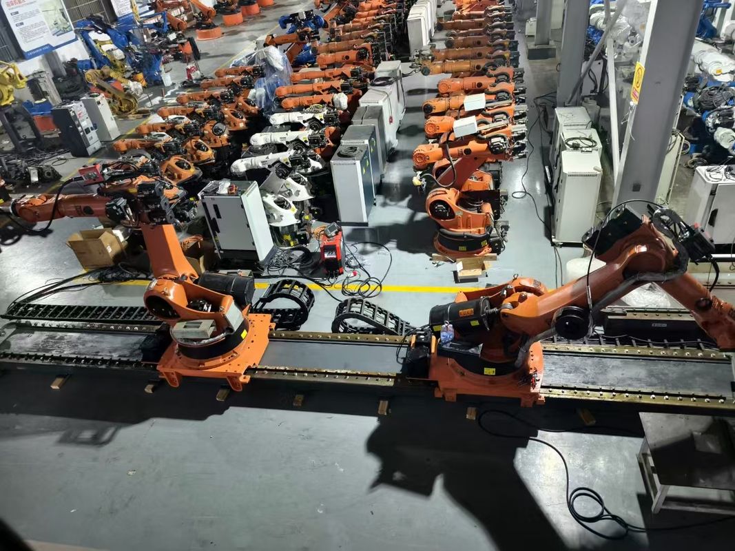 เพิ่มผลิตให้มากที่สุด ด้วยหุ่นยนต์ KUKA KR360-3 และ KRC4 ที่ใช้แล้ว