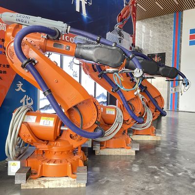 6 แกนใช้ ABB Robots Spot Welding Industrial Robot ABB6640-235 / 2.55 มัลติฟังก์ชั่น