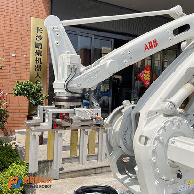 การจัดเรียงพาเลทโดยใช้แขนหุ่นยนต์ ABB IRB660-250 / 3.15 หุ่นยนต์อุตสาหกรรมสี่แกน