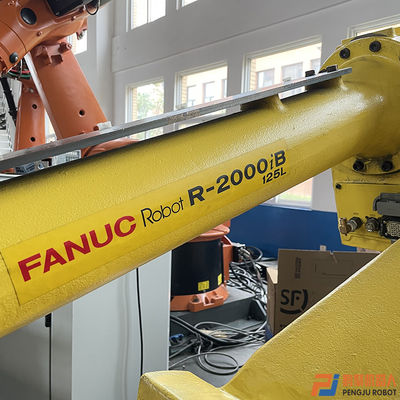 การเชื่อมเฉพาะจุด หุ่นยนต์ FANUC มือสอง FANUC 2000iB 125L