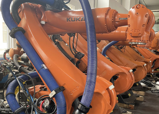 หุ่นยนต์บรรทุกที่ติดตั้งพื้นที่มีความซ้ํา ± 0.1 มม ผลงาน KUKA KR210 กับ 2700 มม Ultra - Long Reach สามารถปรับตัวได้อย่างสมบูรณ์แบบกับการใช้งานอุตสาหกรรม การบดที่มีประสิทธิภาพและการปรับกระดาษ