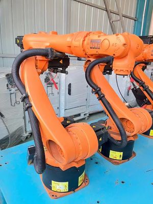 มือสอง KUKA KR5 อาร์ค สปอต โรบอต การปั่น 1400mm ระยะทางการทํางาน