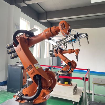 1611mm Reach Palletizing Robot อุปกรณ์อัตโนมัติติดพื้น โรบอตปั๊มแบบฟลักซ์คอร์