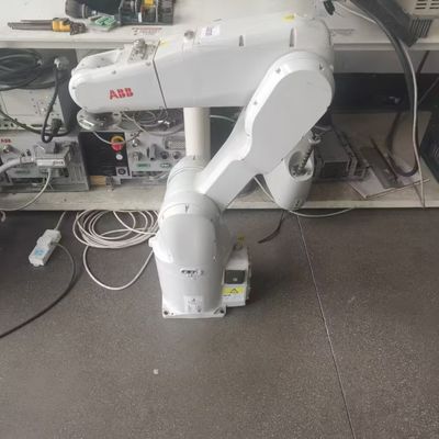 ABB IRB 1200 (5/0.9) หุ่นยนต์สําหรับการจัดการของชิ้นส่วน การเคลือบ การวัด การประกอบของชิ้นส่วน