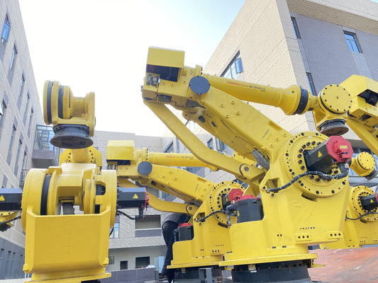 Fanuc M-900iA 350 หุ่นยนต์มือสอง 6 แกน 2655 มิลลิเมตร ติด R30iA เครื่องควบคุม
